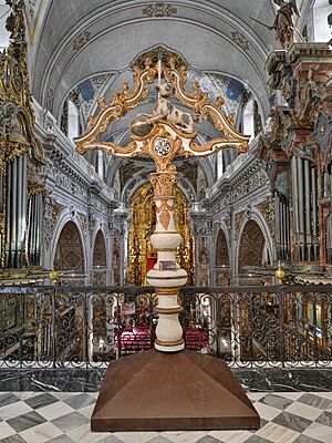 Archivo:Tenebrario, Iglesia de Santa María Magdalena (Sevilla)