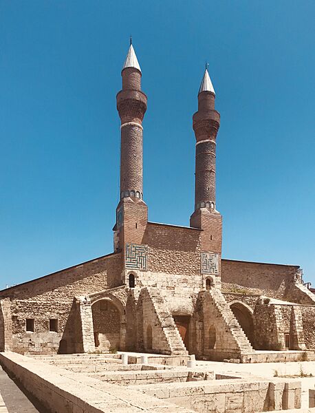 Çifte Minareli Medrese, Sivas