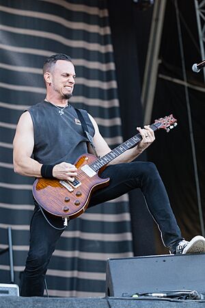 Archivo:20170615-096-Nova Rock 2017-Alter Bridge-Mark Tremonti