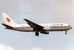 Archivo:Boeing 767-2J6-ER, Air China AN0229433