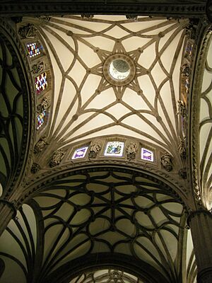 Archivo:Catedral de santa ana, interno 10.1
