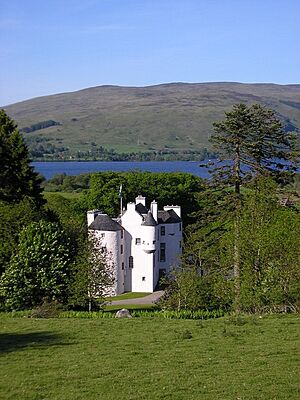 Archivo:Edinample Castle - geograph.org.uk - 1611957
