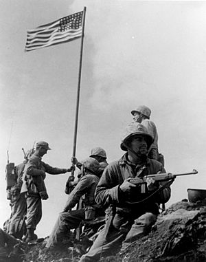 Archivo:First Iwo Jima Flag Raising