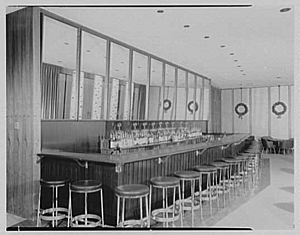 Archivo:Hemisphere Club, Time-Life Building, Rockefeller Center. LOC gsc.5a27661