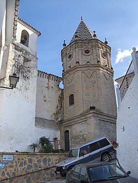 Iglesia de El Borge.jpg