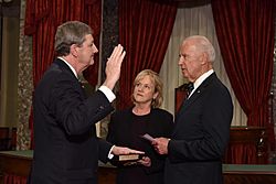 Archivo:John Kennedy ceremonial swearing in