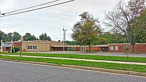 Archivo:Lewisdale Elementary School