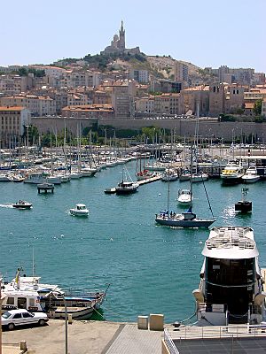 Archivo:Marseille hafen