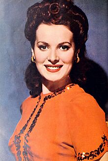 Maureen O'Hara in April 1942.jpg