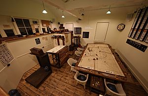 Archivo:Operations room at Duxford from its RAF days 