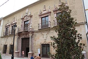 Archivo:Palacio Condes Sta Ana