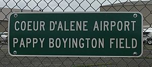 Archivo:Pappy Boyington Field Sign