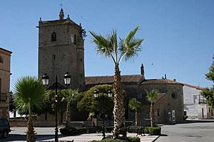 Archivo:Plaza Mayor de Aldea del Cano