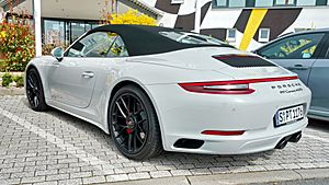 Archivo:Porsche 911 Carrera 4 GTS Cabriolet (27460664067)