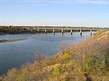 Archivo:Saskatchewan River Bridge