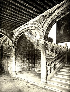 Archivo:093 Alcalá de Henares Treppenhaus des erzbischöflichen Palais