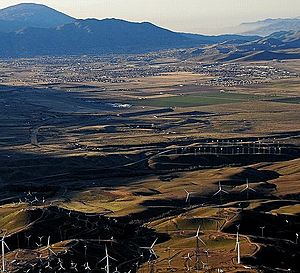 Archivo:Aerial-TehachapiWindFarm