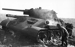 Archivo:Bundesarchiv Bild 101I-219-0553A-36, Russland, bei Pokrowka, russischer Panzer T34