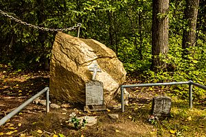 Archivo:Cementerio de la fiebre del oro, Skagway, Alaska, Estados Unidos, 2017-08-26, DD 40