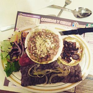 Archivo:Gastronomía Mazatlán