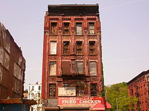 Archivo:Harlem condemned building