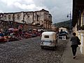 Iglesia de Santa Teresa y mercado de artesanías