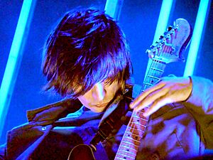 Archivo:Jonny Greenwood, May 11, 2008
