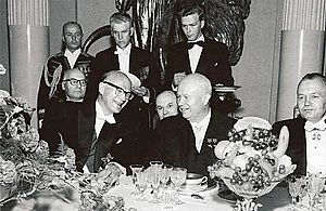 Archivo:Kekkonen ja Khrushchev