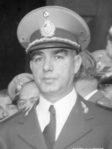 Oscar Gestido en 1954 (cropped).tif