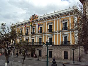 Archivo:Palacio de Gobierno - Plaza Murillo