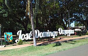 Archivo:Plaza José Domingo Ocampos, ubicada al costado de la ruta PY02