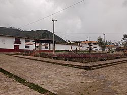 Plaza principal de Chetilla.jpg