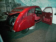 Archivo:Porsche Typ12 Model Nuremberg