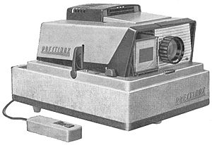 Archivo:Projecteur de diapositives Prestinox début des années 1960