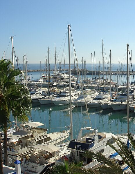 Puerto de Estepona (cropped)