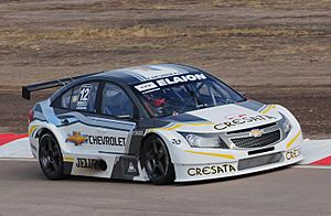 Archivo:TC 2000 Chevrolet Cruze 2011