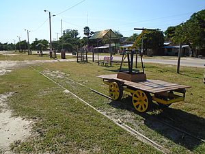 Archivo:Testimonios del paso del ferrocarril por Puerto Casado.