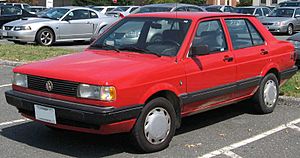 Archivo:Volkswagen-Fox-GL-sedan