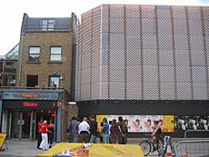 Archivo:Young Vic theatre London sept 07
