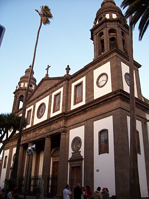 Archivo:Catedral de La Laguna, Tenerife