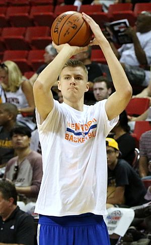 Archivo:Kristaps Porzingis