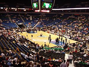 Archivo:Lynx game at target-center