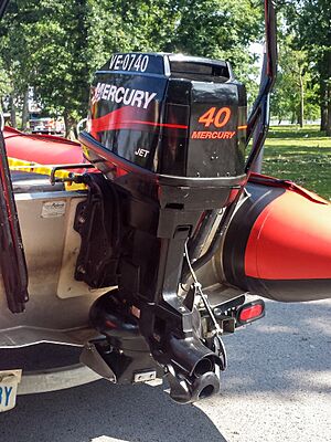 Archivo:Mercury pumpjet outboard