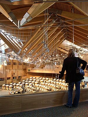 Archivo:Parliament debating chamber