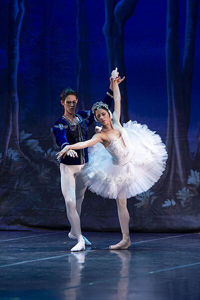 Participación de la Escuela Nacional de Ballet de Cuba Fernando Alonso