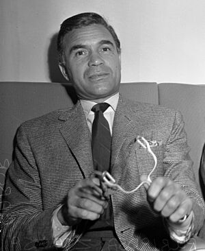 Porfirio Rubirosa, circa 1954.jpg