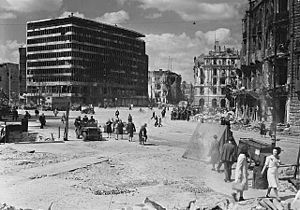 Archivo:Potsdamer Platz 1945