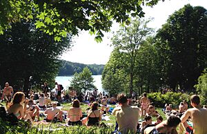 Archivo:Schlachtensee in Berlin2019