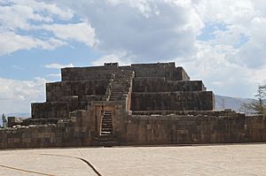 Archivo:Vilcashuamán 02 - Ayacucho - Perú