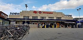 Wimbledon station 20181018 141024 (49500300671).jpg